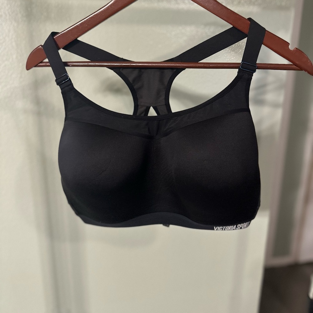 Victoria’s Secret Black Sports Bra